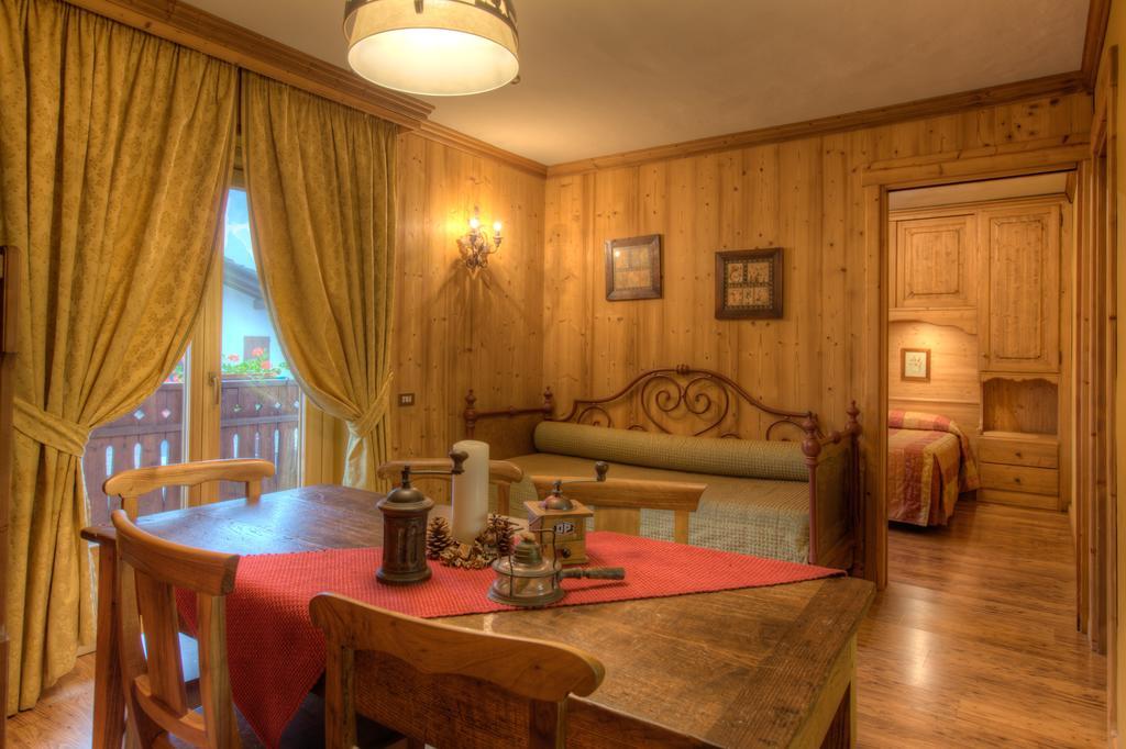 B&B Residence Checrouit Courmayeur Bilik gambar