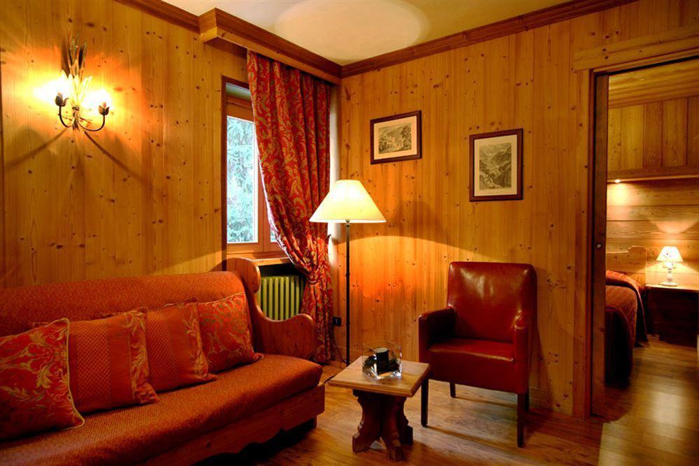 B&B Residence Checrouit Courmayeur Luaran gambar
