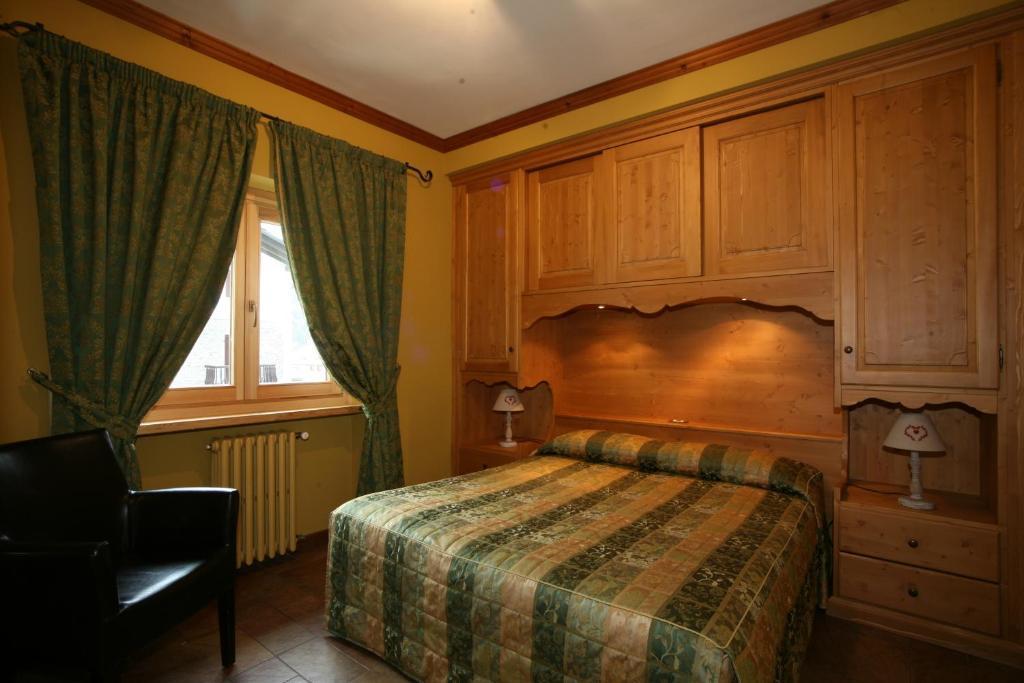 B&B Residence Checrouit Courmayeur Bilik gambar