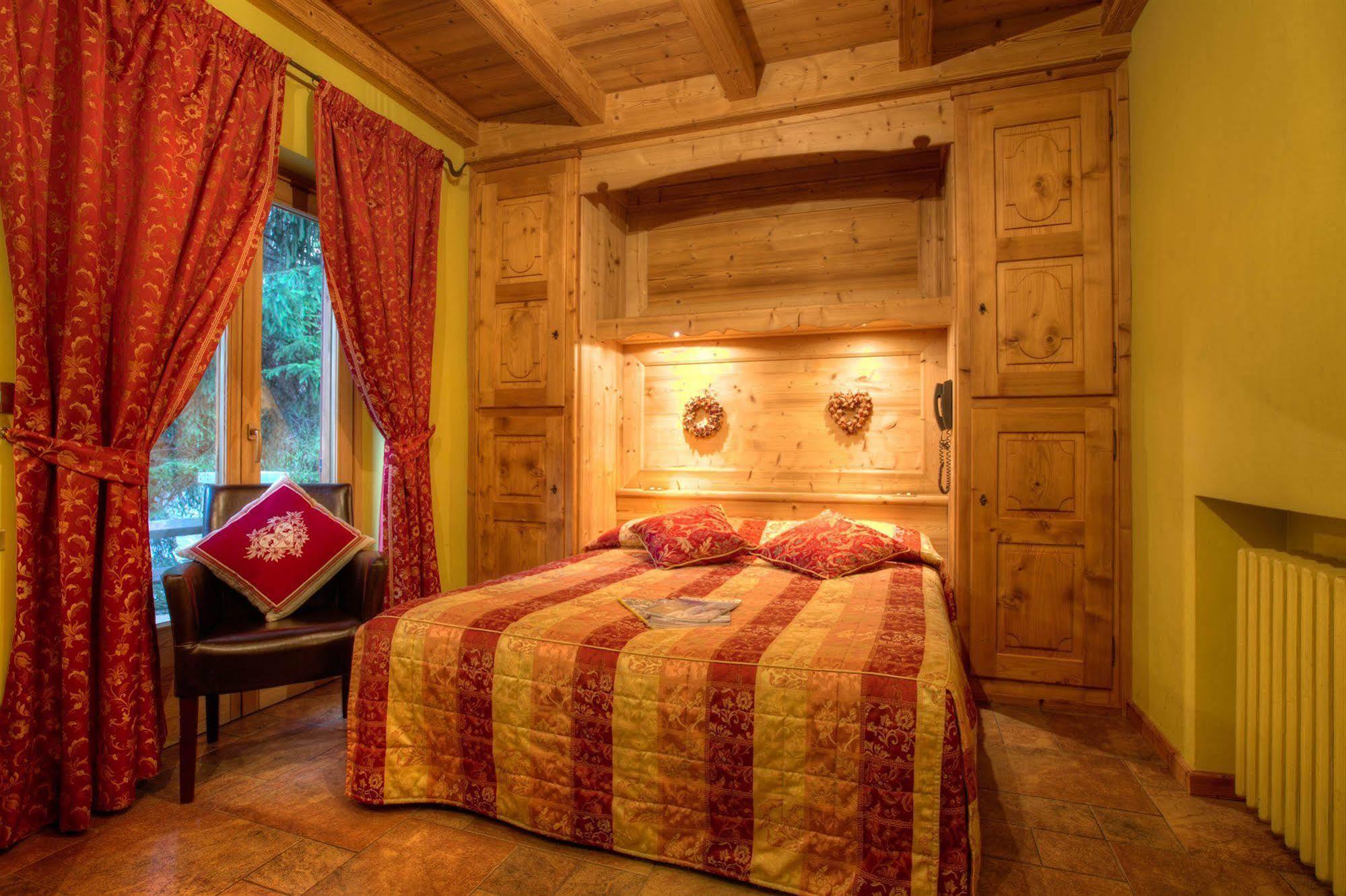 B&B Residence Checrouit Courmayeur Luaran gambar