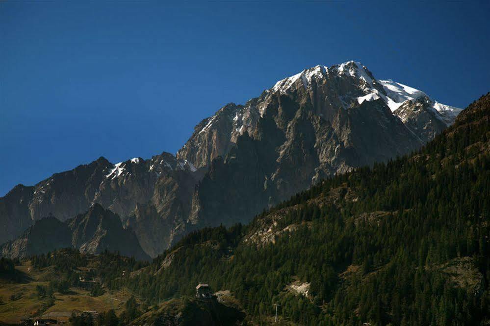 B&B Residence Checrouit Courmayeur Luaran gambar